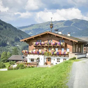 Bed & Breakfast Woelflbauer, Saalbach-Hinterglemm